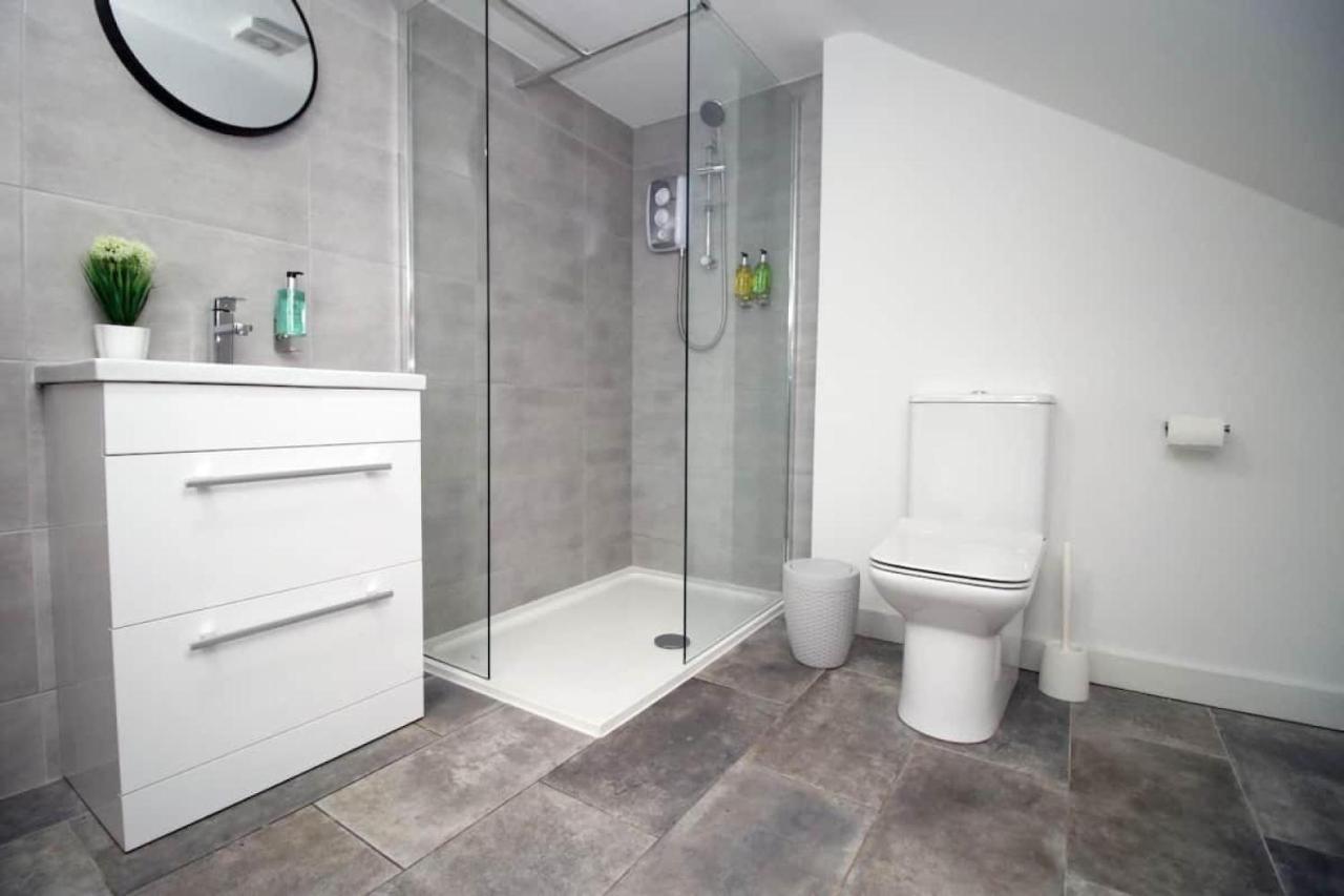 Flat In Centre * Cardiff